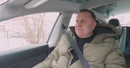 Kupno używanego auta krok po kroku. Ekspert pokazuje, jak negocjować cenę
