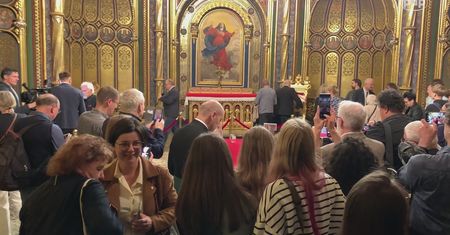 Pokazali szczątki królewskie Bolesława Chrobrego. "Badania potwierdziły, że jest to duży palec stopy"