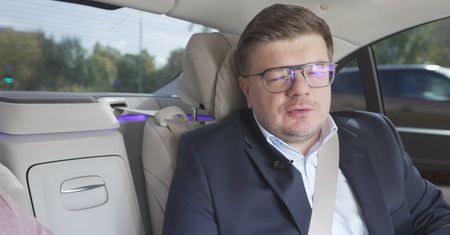 Prezes Kodano tłumaczy "opłatę za znaczek" przy zakupie markowych okularów