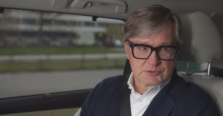 Zaczynał od pracy na budowie w Niemczech. Dziś prowadzi firmę wartą miliardy