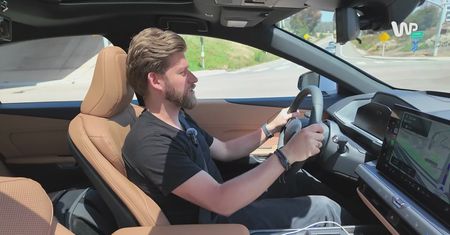 Hybrydowy Lexus ES: pierwsza jazda nowym sedanem z Japonii