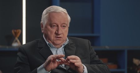 Sinolog: rozpoczęła się wojna technologiczna Chin z USA