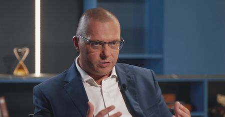 Były szef wywiadu: polskie służby muszą stać się ofensywne
