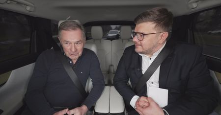 Od kampera do 8 miliardów złotych. Cały majątek przepisał na syna
