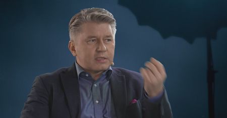 Prawnik o kryzysie wartości: kult siły to psychologiczny faszyzm
