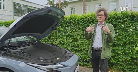 Nowy Lexus ES staje się flagowcem. Co z hybrydą?