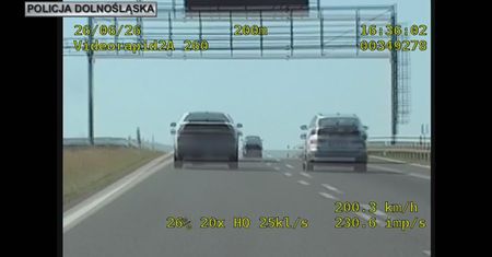Ponad 200 km/h na S5. Wszystko się nagrało