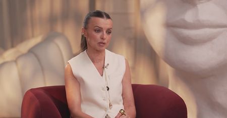 Późno została mamą. "Świat mówi mi, że jestem stara"