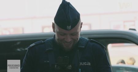 Najpierw "zgubione gacie", potem wyznanie o kobiecie. Patrol wymknął się spod kontroli