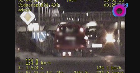 Złapała ich policja. Musieli oddać prawo jazdy. Oto powód