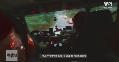 Samochód wpadł do rowu. Strażacy szybko ruszyli na pomoc