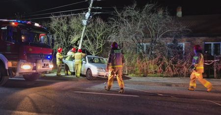 Było blisko północy. 17-latek za kółkiem. Wezwali jego matkę