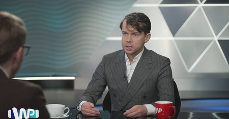 Afera ws. działki pod CPK. "Smolarz nie przychodził na spotkania do Siekierskiego"