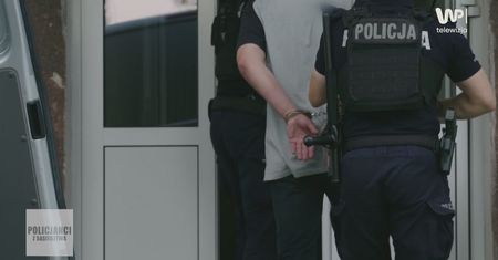 Przywieźli pijanego mężczyznę na izbę wytrzeźwień. "Gdyby nie alkohol, to byśmy nie mieli co robić"