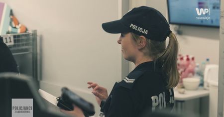 Targował się z policjantką. W pewnym momencie wypalił to