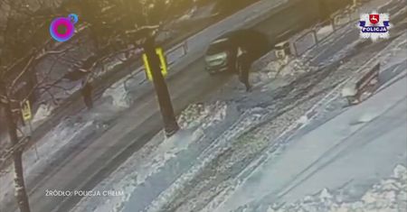 Kobieta aż wyleciała w powietrze. Nagranie z Chełma