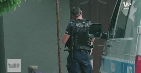 Nie chciał zamknąć drzwi. Matka wezwała policję