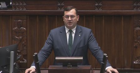 "Przeproście za pana prezydenta Nawrockiego". Minister zwrócił się do PiS