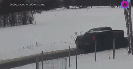 Tak holowali auto. Policjanci nie mogli uwierzyć. Oto powód