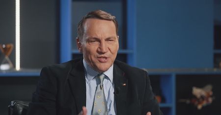 Sikorski o stanie wojennym: Jeżeli nas zaatakują to będziemy się bronić