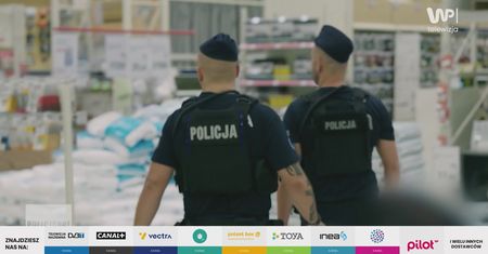 Policjanci weszli do popularnego marketu. Nie obyło się bez mandatu