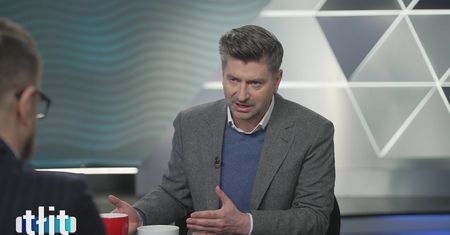 Tłit - Krzysztof Śmiszek