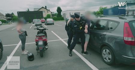 Policja zatrzymała skuterzystę. "Możemy od razu zakuć pana w kajdanki"