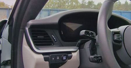 Wideo: dlaczego Porsche mają stacyjkę po lewej stronie