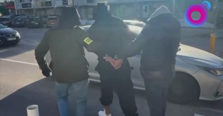 Groził nożem, bo przelew nie dotarł. Policja opublikowała wideo