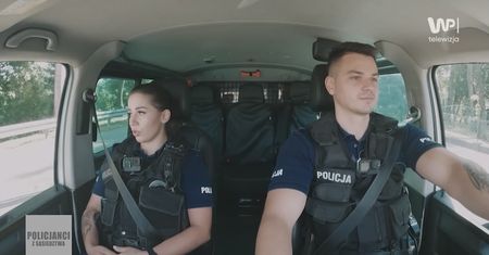 Nerwowa atmosfera w radiowozie. "Służba to jak małżeństwo"
