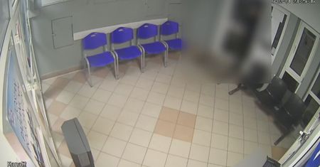 Przyjechał pijany do komendy. Zrzekł się prawa jazdy