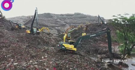 Góra śmieci runęła na ludzi i pojazdy. Są ofiary śmiertelne