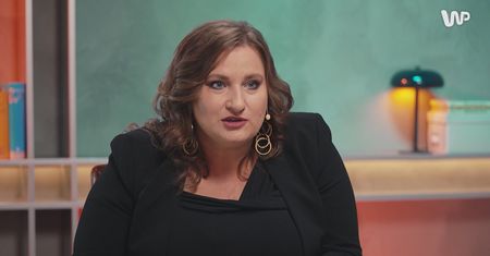 Dziewczynki uczymy promocji, chłopców inwestowania? Badaczka: "Potem trudno to przełamać"