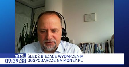 Paszporty szczepionkowe. Przedstawiciel linii lotniczych mówi, jakie są problemy