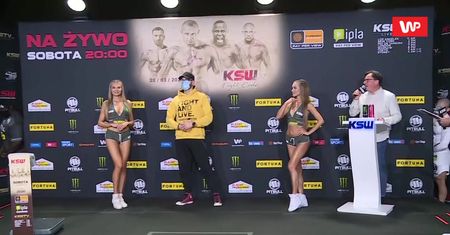 KSW 59. Mariusz Pudzianowski rozbawił wszystkich na oficjalnym ważeniu. "Niech weźmie dwie butle z tlenem"
