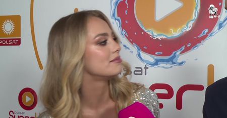 Wiktoria Gąsiewska z rozrzewnieniem o początkach kariery: "Janusz Gajos traktował mnie na planie jak swoją wnuczkę"