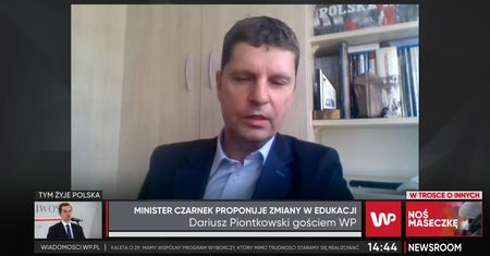 Piontkowski o katastofie smoleńskiej opisanej w podręcznikach