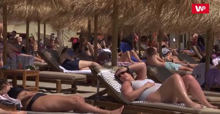 Grecja otwarta na turystów. Takich sytuacji nie było tu od dawna. "Jestem zaskoczony"