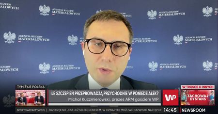 Michał Kuczmierowski o szczepieniach seniorów. Prezes ARM mówi, jakie są ograniczenia