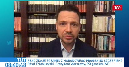 Leszek Miller o szczepieniach na COVID. Komentarz Rafała Trzaskowskiego