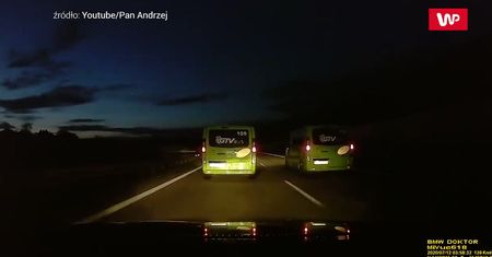 Karygodne zachowanie na trasie do Wrocławia. Busy blokowału dwa pasy ruchu