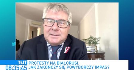 Aleksiej Nawalny w szpitalu. Ryszard Czarnecki: Władimir Putin obawia się białoruskiego scenariusza