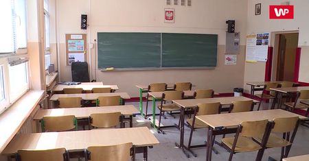 Powrót do szkół będzie bolesny. "Praca podszyta lękiem i chaosem"