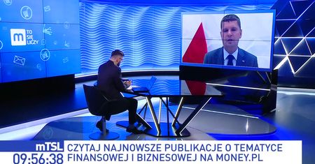 Tęczowa flaga w szkole? Reakcja ministra edukacji