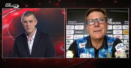 Chomski wyjaśnia, że prezes Stali wcale nie bije zawodników kijem: tylko pyta, dlaczego nie idzie, skoro wszystko wypłacone