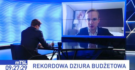 Będą cięcia w administracji. Minister komentuje