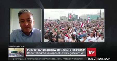 Białoruś. Robert Biedroń o postawie Andrzeja Dudy. "To jest bardzo dziwna sytuacja"