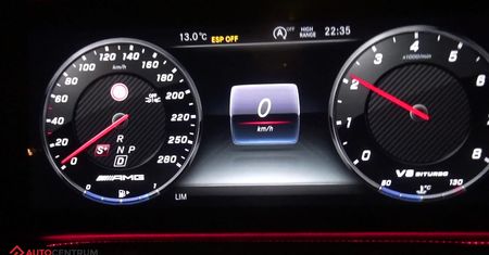 Mercedes-Benz G63 AMG 4.0 V8 585 KM (AT) - acceleration 0-100 km/h