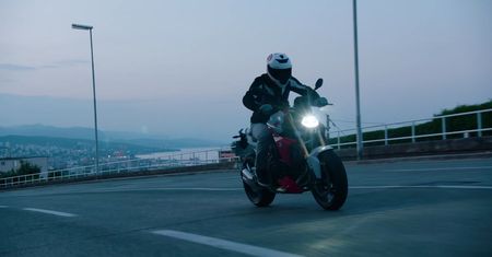 BMW F 900 R