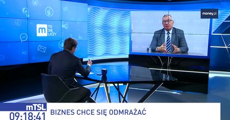 Money. To się liczy